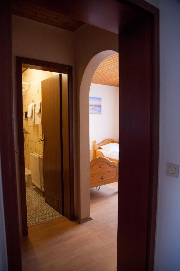 Gaestehaus Haeuser Linden  Luaran gambar