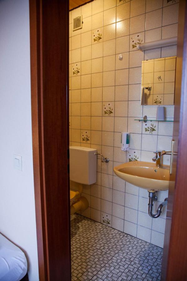 Gaestehaus Haeuser Linden  Luaran gambar